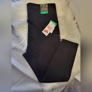 Tuff Athletics Black crop Leggings, Size XL (32) Inseam 23